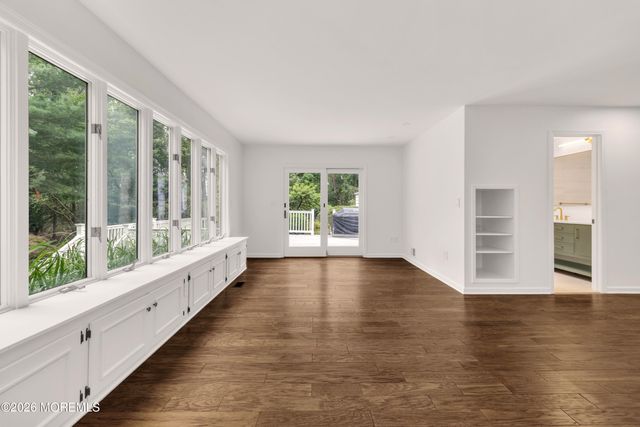 14 Copperfield Court, Eatontown, NJ 07724