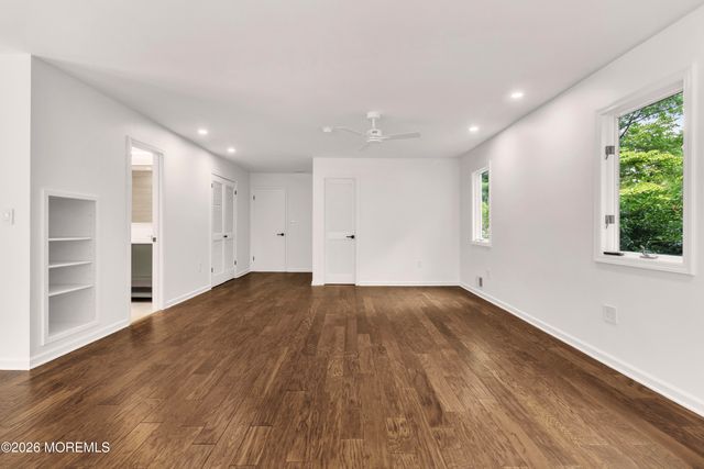 14 Copperfield Court, Eatontown, NJ 07724