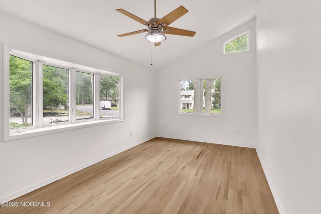 14 Copperfield Court, Eatontown, NJ 07724