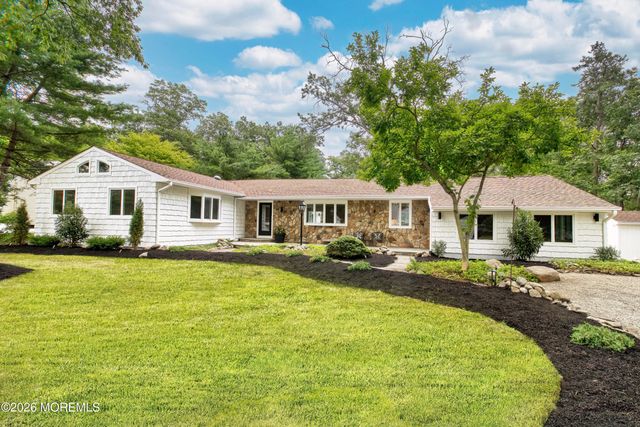 14 Copperfield Court, Eatontown, NJ 07724