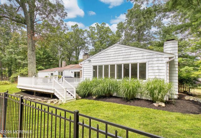14 Copperfield Court, Eatontown, NJ 07724