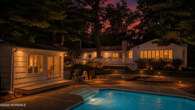 14 Copperfield Court, Eatontown, NJ 07724