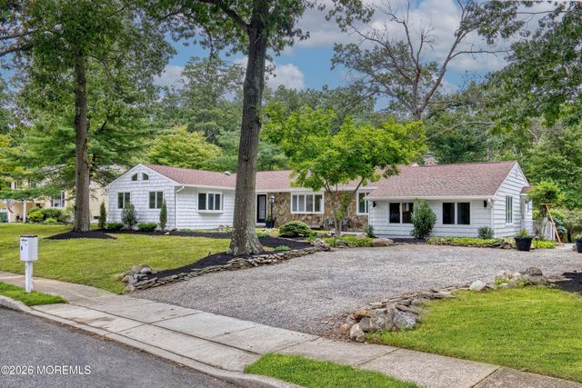 14 Copperfield Court, Eatontown, NJ 07724