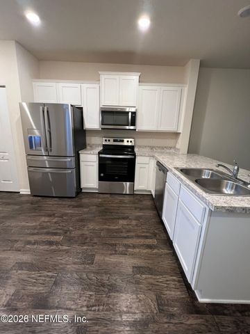 7936 ECHO SPRINGS Road, Jacksonville, FL 32256