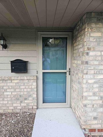 N80W12960 Fond du Lac AVENUE, Menomonee Falls, WI 53051