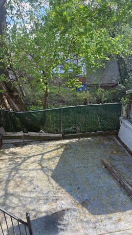 868A Glenmore Avenue, Brooklyn, NY 11208