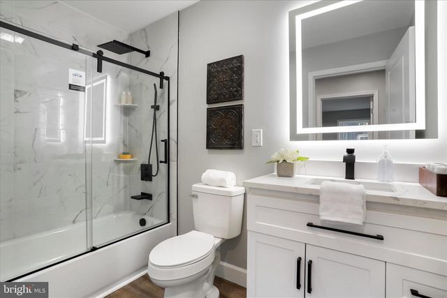 130 HIGHLAND WAY, Chester Gap, VA 22623