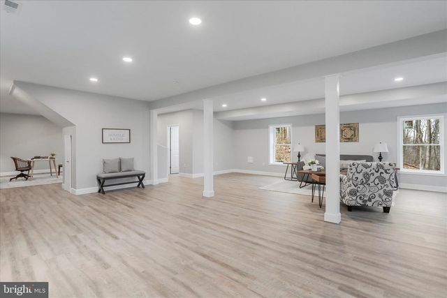 130 HIGHLAND WAY, Chester Gap, VA 22623