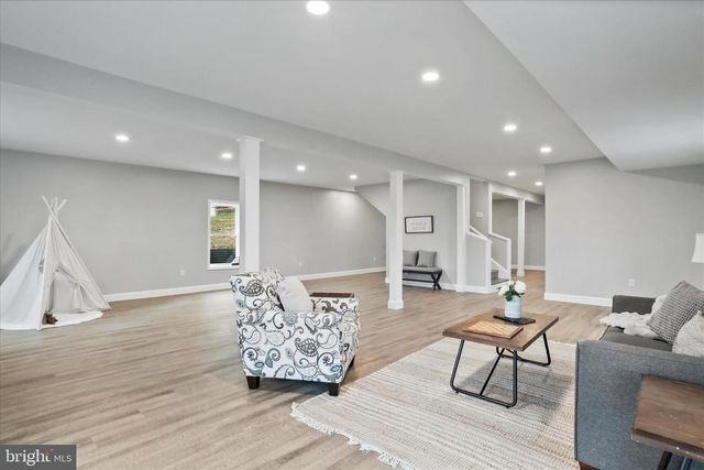 130 HIGHLAND WAY, Chester Gap, VA 22623