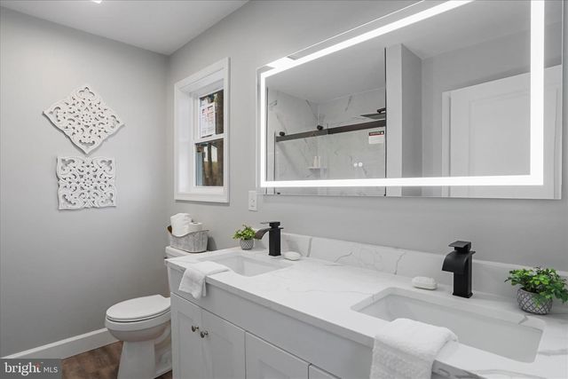 130 HIGHLAND WAY, Chester Gap, VA 22623