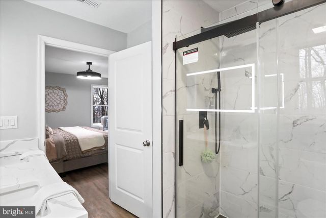 130 HIGHLAND WAY, Chester Gap, VA 22623