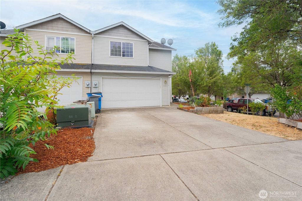 1115 W 33rd Way, Vancouver, WA 98660