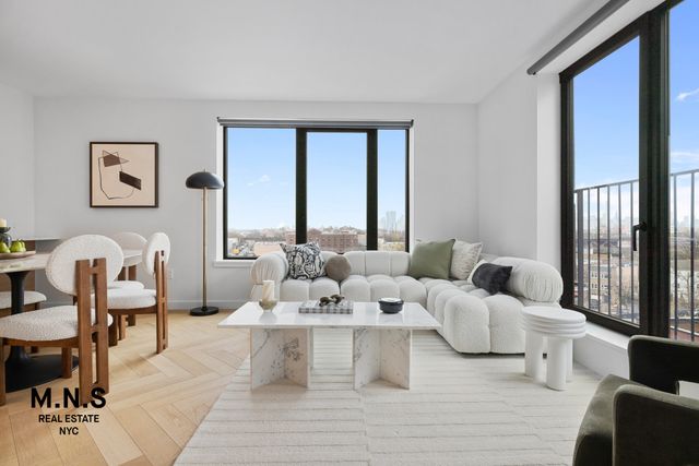 2254 46th St Apt 804, New York City, NY 11105