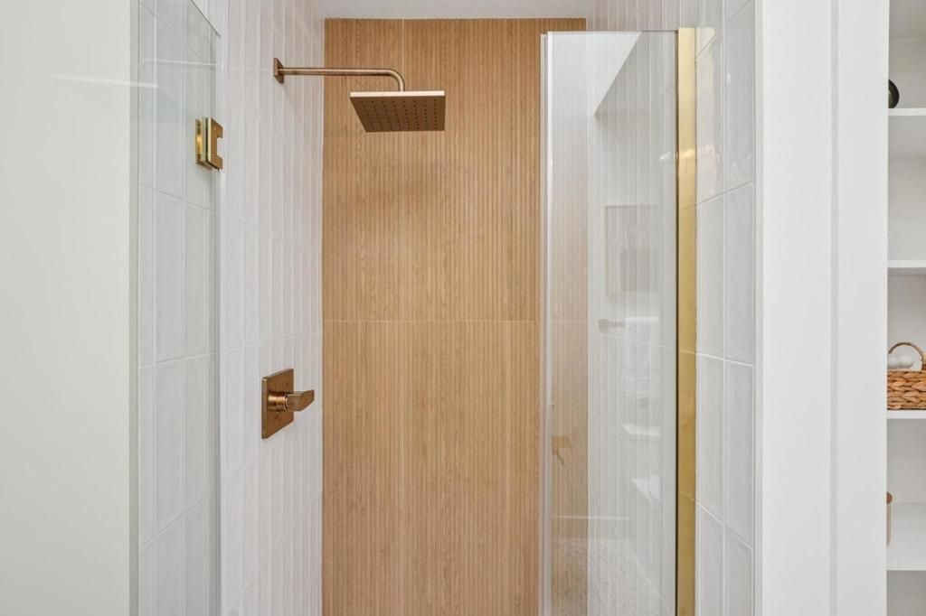 Image 18 of property listing at 519 Orizaba Avenue, San Francisco, CA 94132