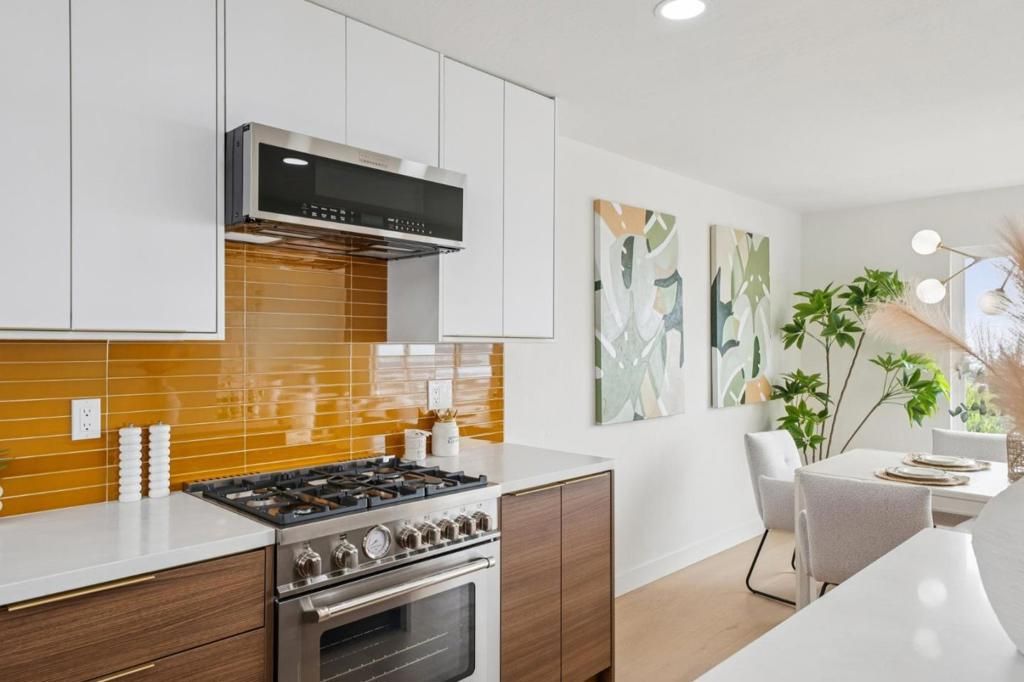 Image 6 of property listing at 519 Orizaba Avenue, San Francisco, CA 94132