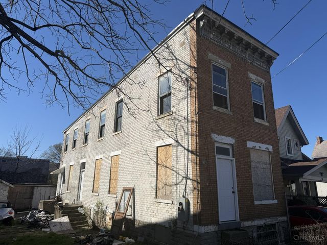 1321 Bates Avenue, Cincinnati, OH 45225