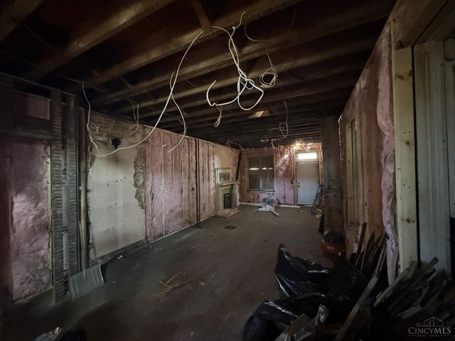 1321 Bates Avenue, Cincinnati, OH 45225