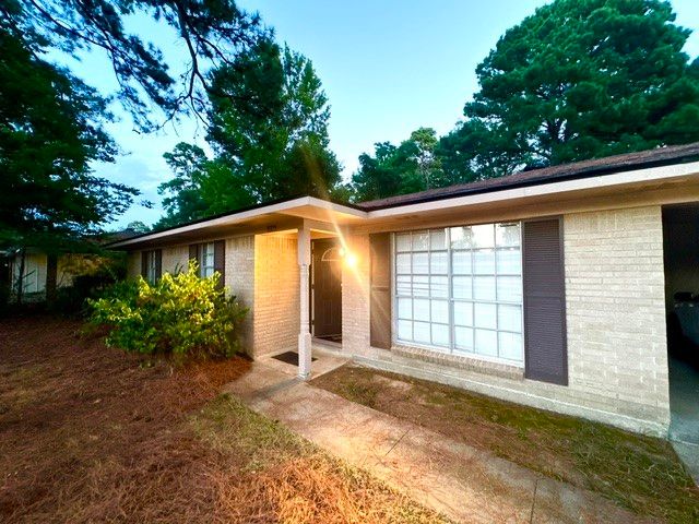 9375 Garfield Drive, Shreveport, LA 71118