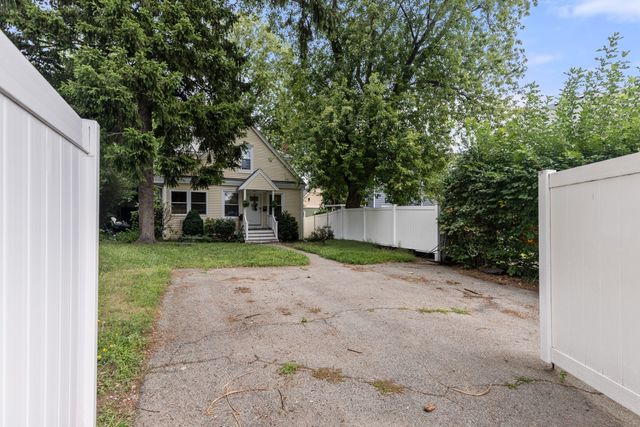 7 Kane St, Boston, MA 02125