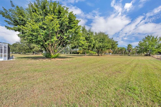 37510 LEGGETT LANE, Lady Lake, FL 32159