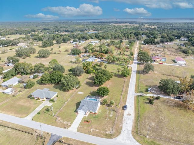 37510 LEGGETT LANE, Lady Lake, FL 32159