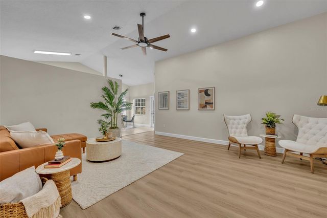 37510 LEGGETT LANE, Lady Lake, FL 32159