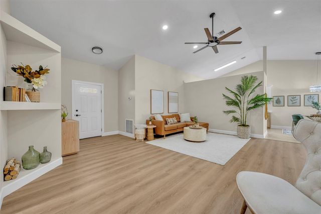 37510 LEGGETT LANE, Lady Lake, FL 32159