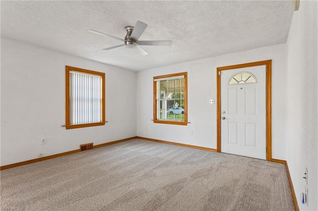 224 Cypress RD, Portsmouth, VA 23701