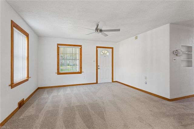 224 Cypress RD, Portsmouth, VA 23701