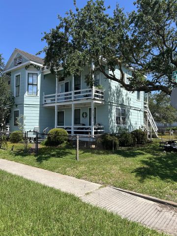 3525 Avenue Q, Galveston, TX 77550