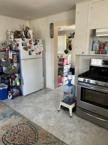 3525 Avenue Q, Galveston, TX 77550