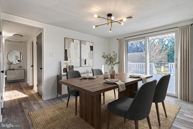 946 CHURCH RD, York, PA 17404