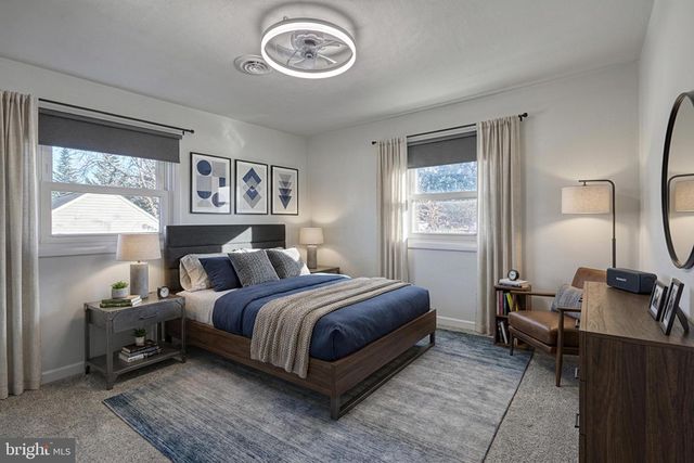 946 CHURCH RD, York, PA 17404