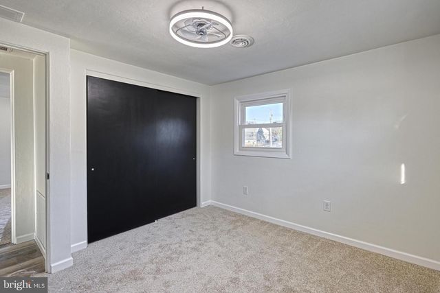 946 CHURCH RD, York, PA 17404