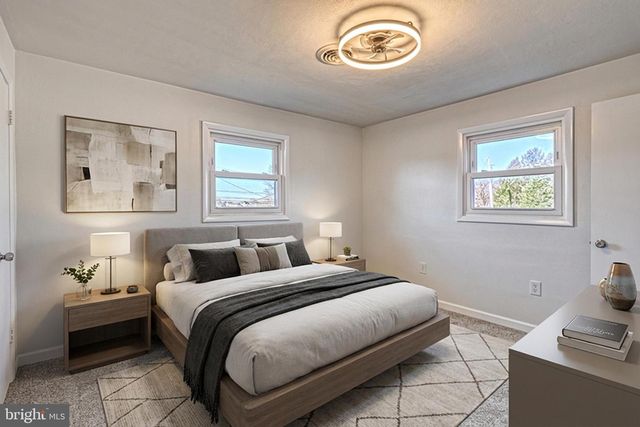 946 CHURCH RD, York, PA 17404