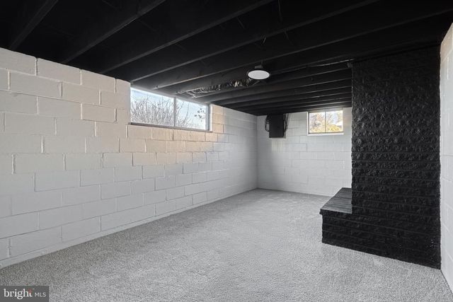 946 CHURCH RD, York, PA 17404