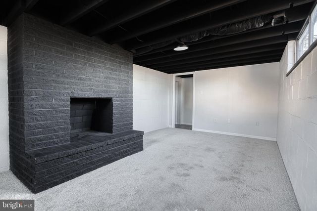 946 CHURCH RD, York, PA 17404