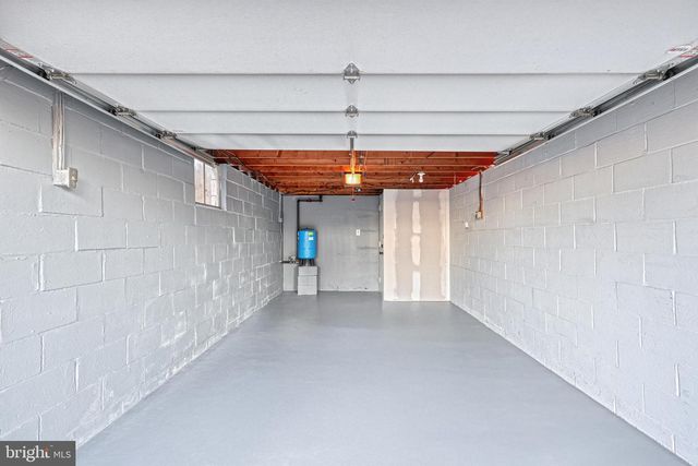 946 CHURCH RD, York, PA 17404