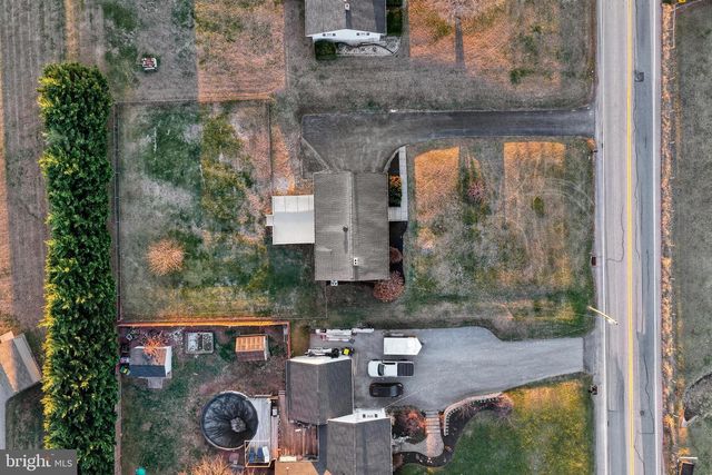 946 CHURCH RD, York, PA 17404