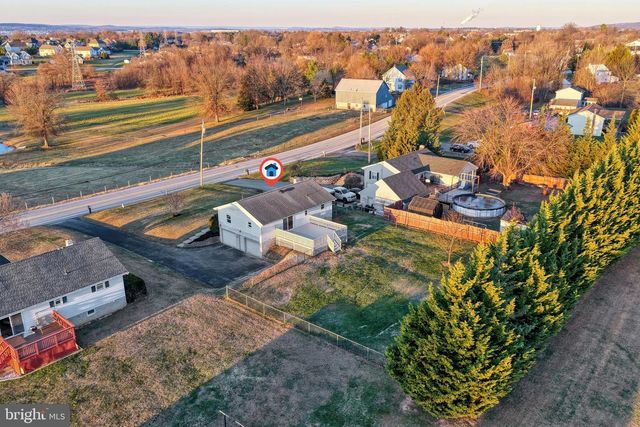 946 CHURCH RD, York, PA 17404