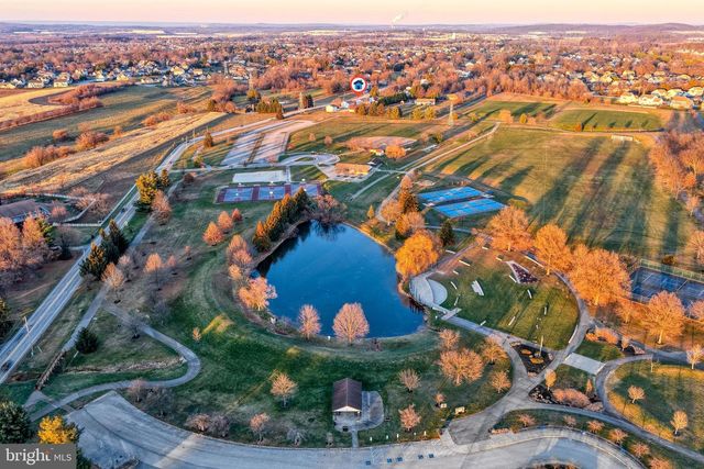 946 CHURCH RD, York, PA 17404