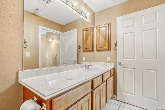 4111 Medical Dr Apt B103, San Antonio, TX 78229