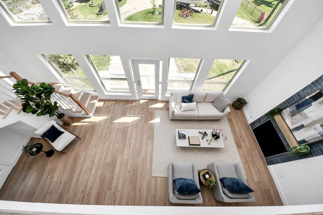 300 Narcissus Road, Clear Lake Shores, TX 77565