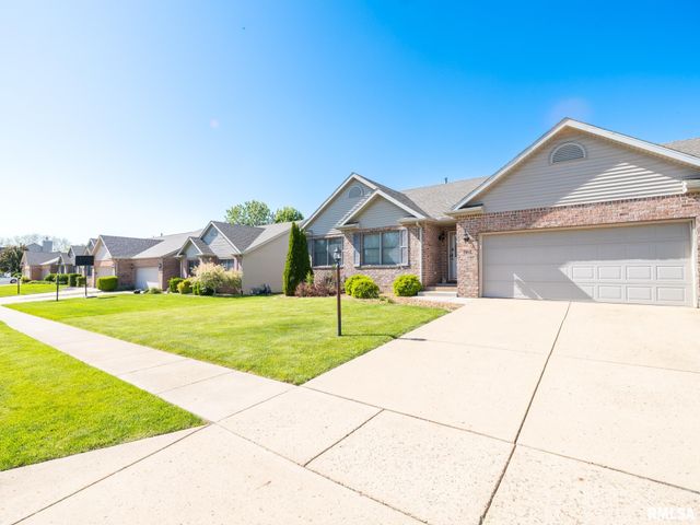 1913 ENGLISH OAK, Washington, IL 61571