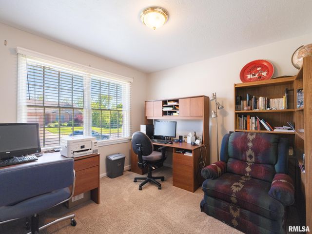 1913 ENGLISH OAK, Washington, IL 61571