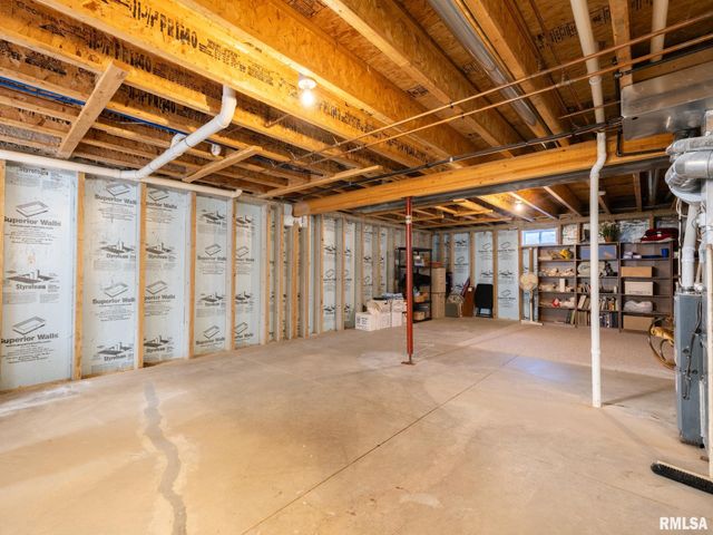 1913 ENGLISH OAK, Washington, IL 61571