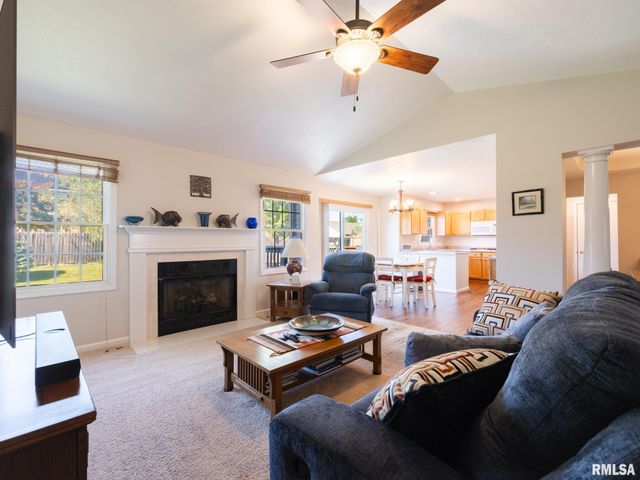 1913 ENGLISH OAK, Washington, IL 61571