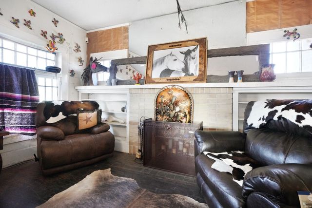 1001 E Hubbard Street, Mineral Wells, TX 76067