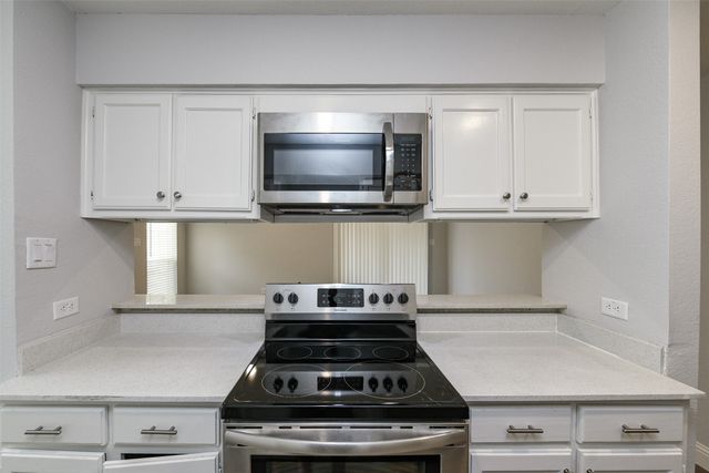 2501 Windy Pine Lane, Arlington, TX 76015