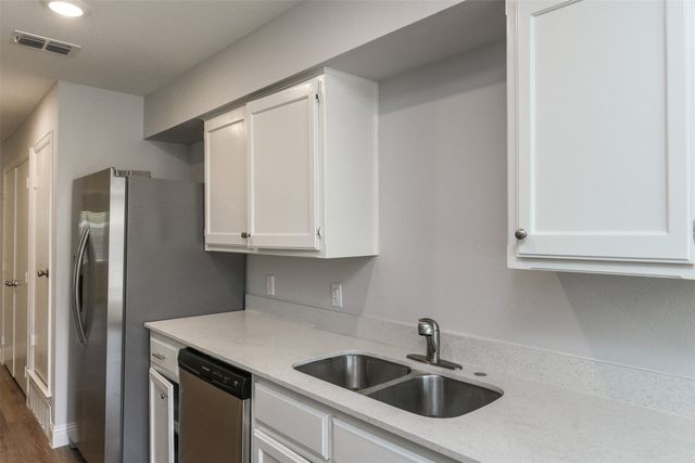2501 Windy Pine Lane, Arlington, TX 76015